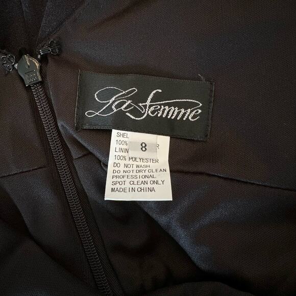 New La Femme Plunge Neck A-Line Gown Size 8 - Picture 8 of 10